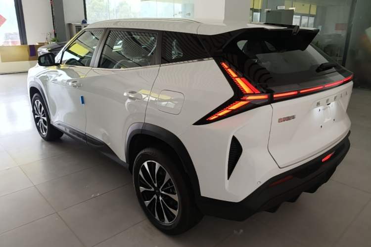 Used Geely Auto Emgrand X7 Sport 2026 Model 1.5TD Aspirational Rear Left 45 Deg