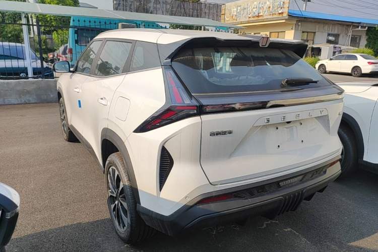 Used Geely Auto Emgrand X7 Sport 2026 Model 1.5TD Aspirational Rear Left 45 Deg