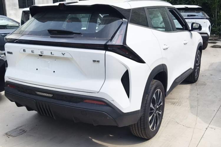 Used Geely Auto Emgrand X7 Sport 2026 Model 1.5TD Aspirational Rear Right 45 Deg