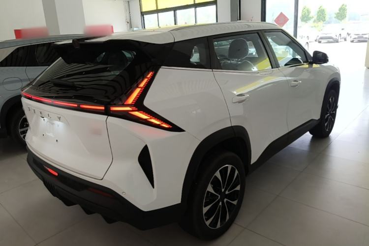 Used Geely Auto Emgrand X7 Sport 2026 Model 1.5TD Aspirational Rear Right 45 Deg
