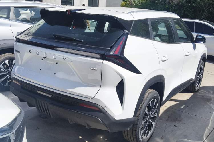 Used Geely Auto Emgrand X7 Sport 2026 Model 1.5TD Aspirational Rear Right 45 Deg