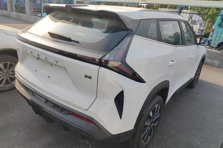 Used Geely Auto Emgrand X7 Sport 2026 Model 1.5TD Aspirational Rear Right 45 Deg