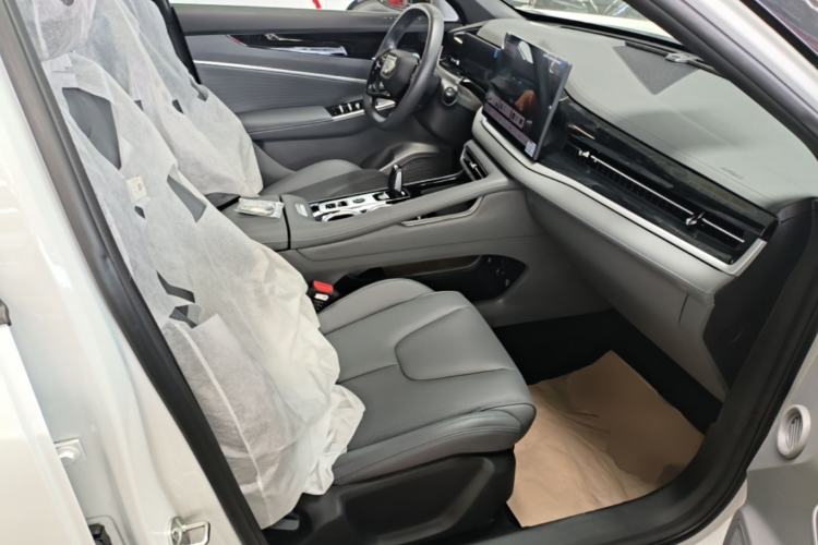 Used Geely Auto Emgrand X7 Sport 2026 Model 1.5TD Aspirational Right Front Seat