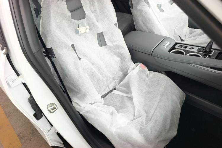 Used Geely Auto Emgrand X7 Sport 2026 Model 1.5TD Aspirational Right Front Seat