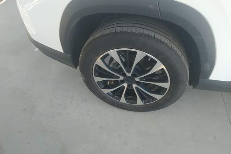 Used Geely Auto Emgrand X7 Sport 2026 Model 1.5TD Wonderful Right Rear Wheel Hub