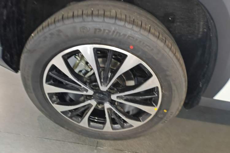 Used Geely Auto Emgrand X7 Sport 2026 Model 1.5TD Aspirational Right Rear Wheel Hub