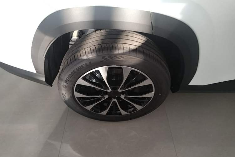 Used Geely Auto Emgrand X7 Sport 2026 Model 1.5TD Aspirational Right Rear Wheel Hub