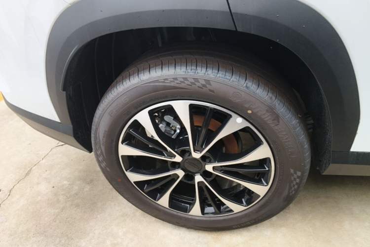 Used Geely Auto Emgrand X7 Sport 2026 Model 1.5TD Aspirational Right Rear Wheel Hub