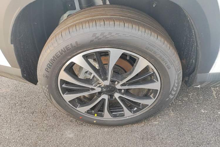 Used Geely Auto Emgrand X7 Sport 2026 Model 1.5TD Aspirational Right Rear Wheel Hub