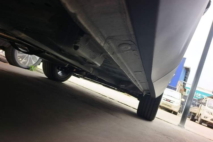 Used Geely Auto Emgrand X7 Sport 2026 Model 1.5TD Aspirational Right Side Sill