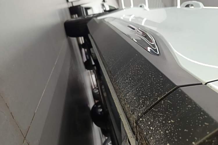 Used Geely Auto Emgrand X7 Sport 2026 Model 1.5TD Joyful Right Side Sill