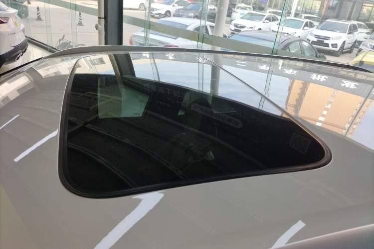 Used Geely Auto Emgrand X7 Sport 2026 Model 1.5TD Aspirational Roof