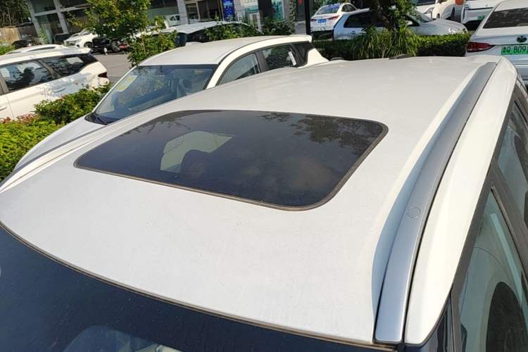Used Geely Auto Emgrand X7 Sport 2026 Model 1.5TD Aspirational Roof
