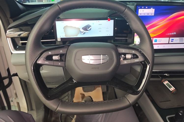 Used Geely Auto Emgrand X7 Sport 2026 Model 1.5TD Wonderful Steering Wheel