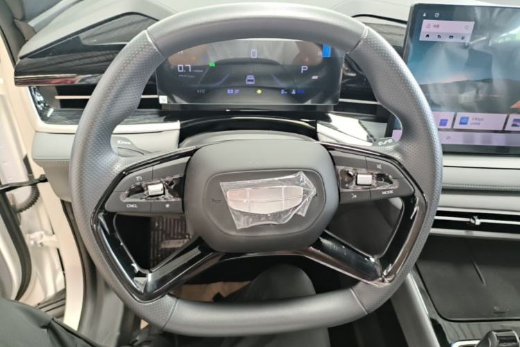 Used Geely Auto Emgrand X7 Sport 2026 Model 1.5TD Aspirational Steering Wheel