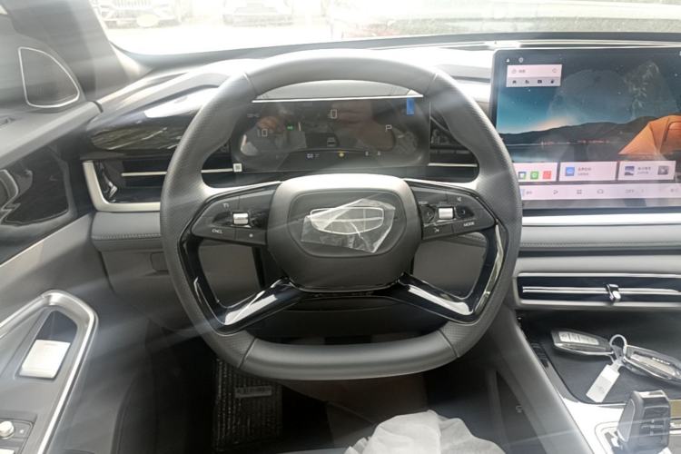Used Geely Auto Emgrand X7 Sport 2026 Model 1.5TD Joyful Steering Wheel