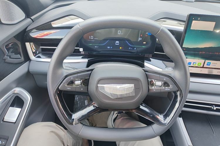 Used Geely Auto Emgrand X7 Sport 2026 Model 1.5TD Aspirational Steering Wheel