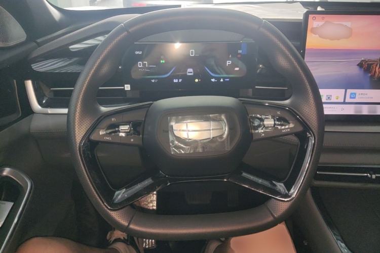 Used Geely Auto Emgrand X7 Sport 2026 Model 1.5TD Aspirational Steering Wheel