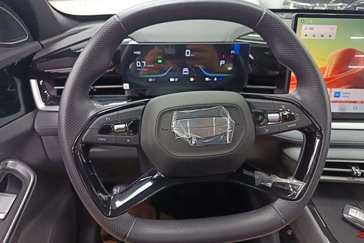 Used Geely Auto Emgrand X7 Sport 2026 Model 1.5TD Joyful Steering Wheel