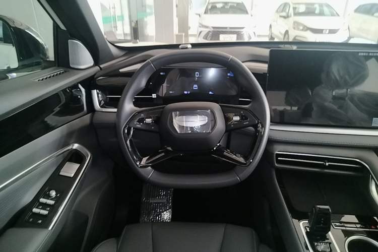 Used Geely Auto Emgrand X7 Sport 2026 Model 1.5TD Aspirational Steering Wheel