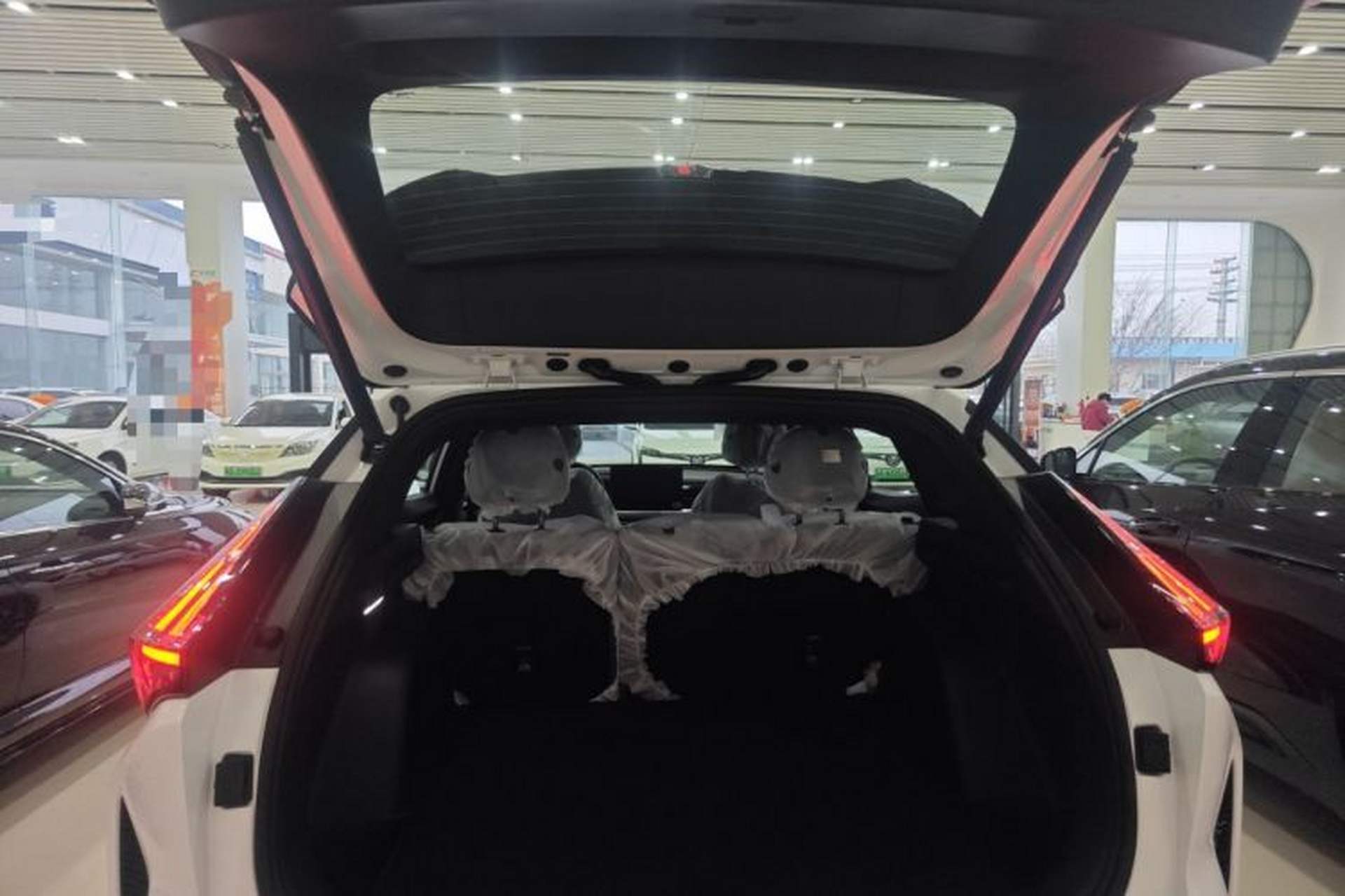 Used Geely Auto Emgrand X7 Sport 2026 Model 1.5TD Aspirational Trunk