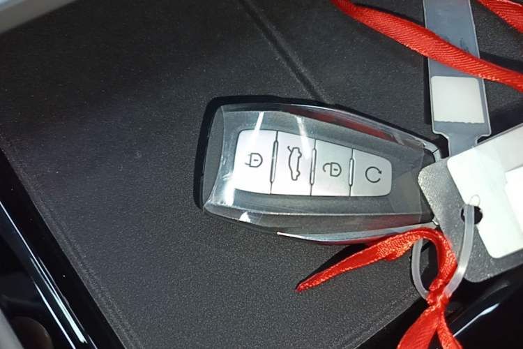 Used Geely Auto Emgrand X7 Sport 2026 Model 1.5TD Joyful Vehicle Key