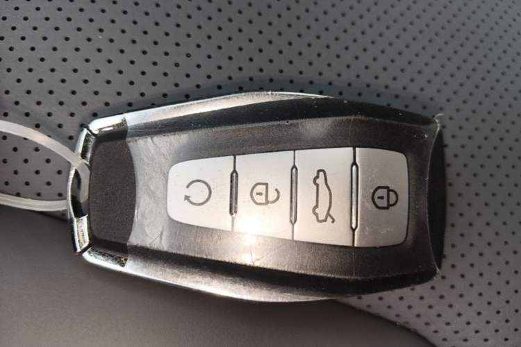 Used Geely Auto Emgrand X7 Sport 2026 Model 1.5TD Aspirational Vehicle Key