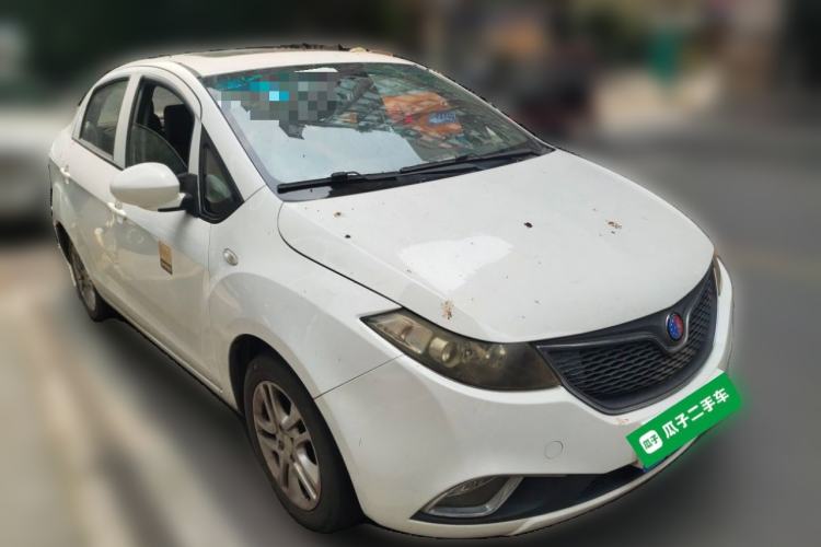 Used Geely Auto Englon C5 2015 1.5L Automatic Sedan Luxury Model Front Right 45 Deg