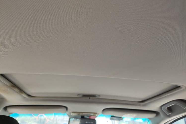 Used Geely Auto Englon C5 2015 1.5L Automatic Sedan Luxury Model Headliner