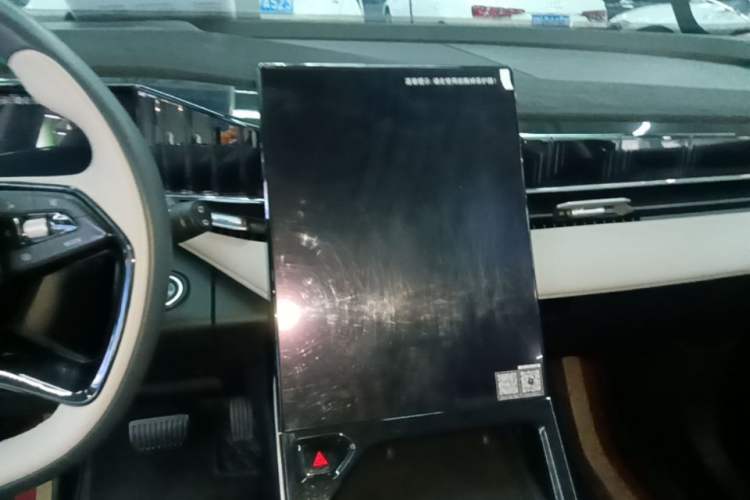 Used Geely Auto FX11 2023 1.5TD DCT Glory Edition Audio And AC Panel