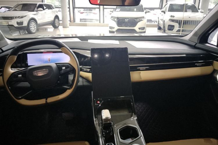 Used Geely Auto FX11 2023 1.5TD DCT Prestige Edition Center Console