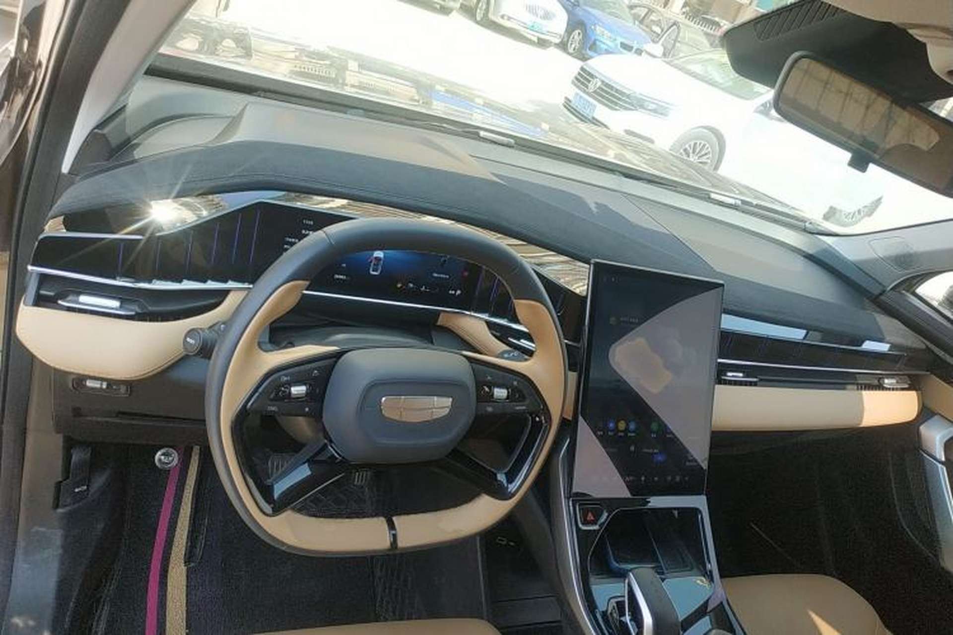 Used Geely Auto FX11 2023 2.0TD DCT Prestige Edition Center Console