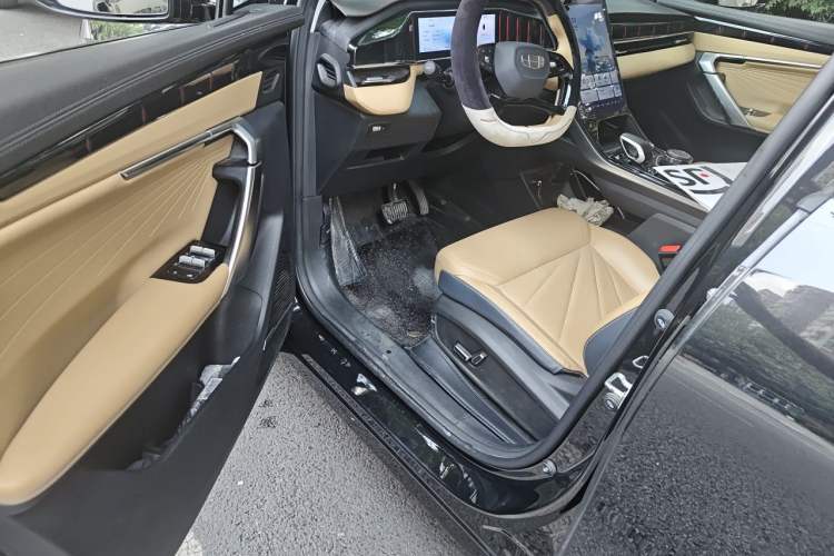 Used Geely Auto FX11 2023 1.5TD DCT Prestige Edition Driver Seat