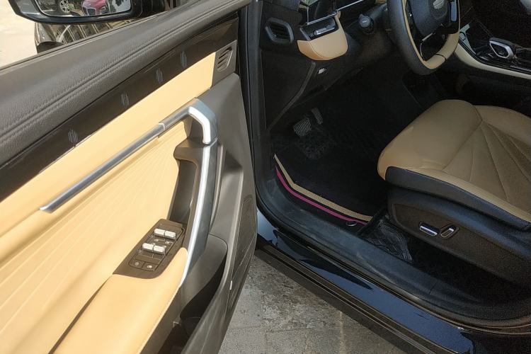 Used Geely Auto FX11 2023 2.0TD DCT Prestige Edition Driver Seat