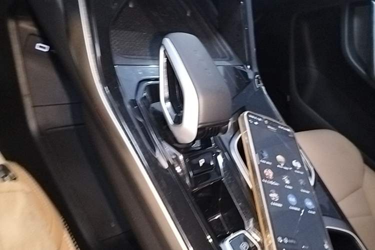 Used Geely Auto FX11 2023 1.5TD DCT Prestige Edition Gear Lever