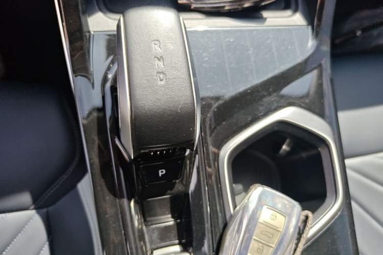 Used Geely Auto FX11 2023 1.5TD DCT Glory Edition Gear Lever