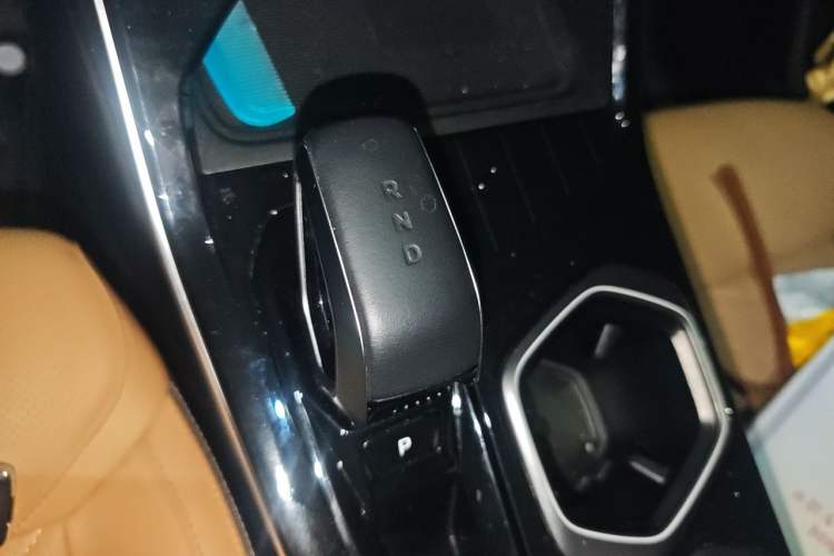 Used Geely Auto FX11 2023 1.5TD DCT Prestige Edition Gear Lever