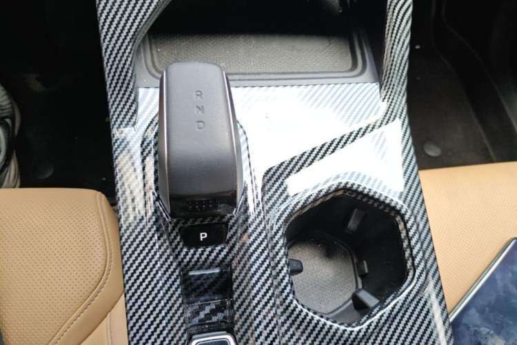 Used Geely Auto FX11 2023 1.5TD DCT Prestige Edition Gear Lever