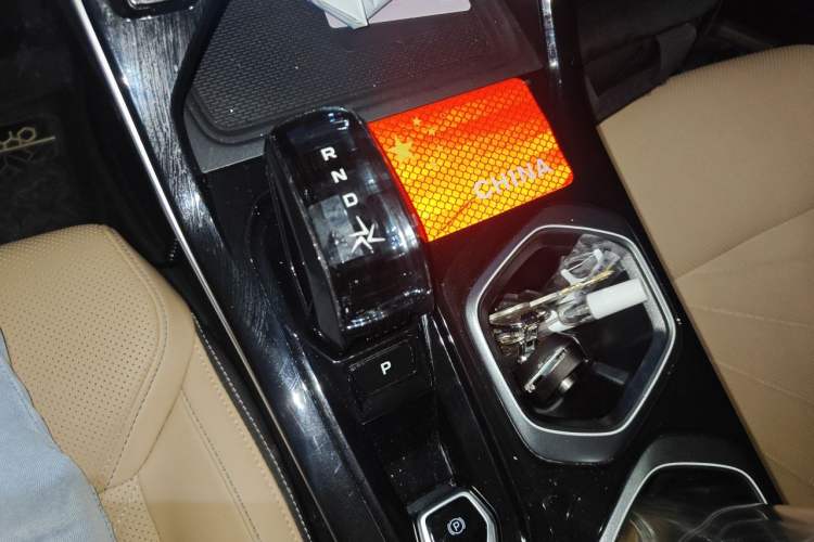 Used Geely Auto FX11 2023 1.5TD DCT Prestige Edition Gear Lever