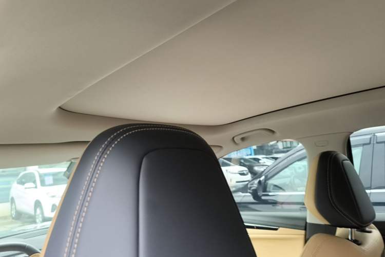 Used Geely Auto FX11 2023 1.5TD DCT Prestige Edition Headliner
