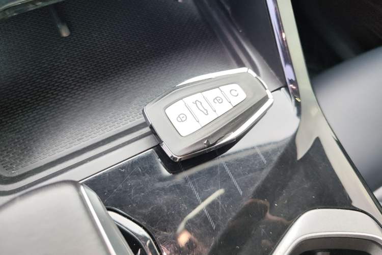 Used Geely Auto FX11 2023 1.5TD DCT Luxury Version Interior 1
