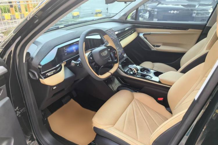 Used Geely Auto FX11 2023 1.5TD DCT Prestige Edition Interior 2
