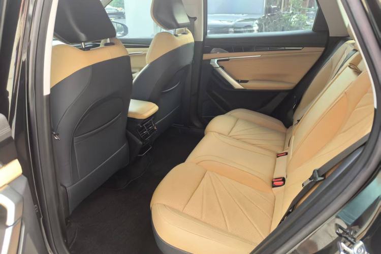 Used Geely Auto FX11 2023 1.5TD DCT Prestige Edition Interior 3
