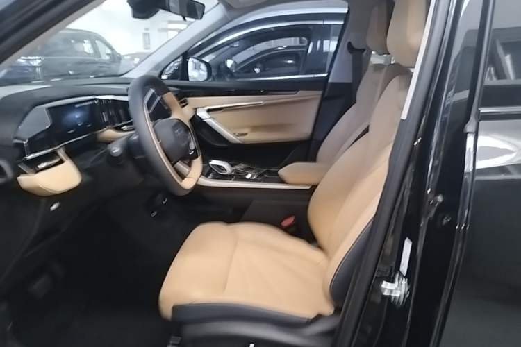 Used Geely Auto FX11 2023 1.5TD DCT Prestige Edition Left Front Seat