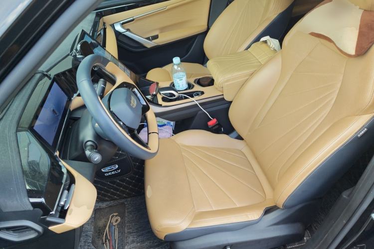 Used Geely Auto FX11 2023 1.5TD DCT Prestige Edition Left Front Seat