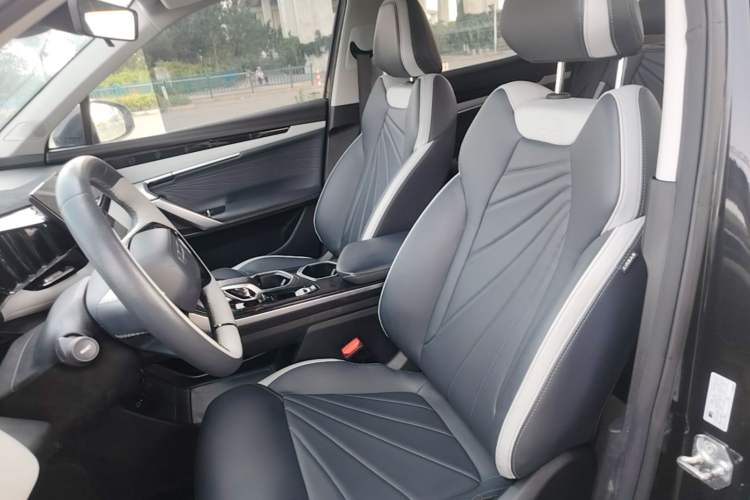 Used Geely Auto FX11 2023 1.5TD DCT Glory Edition Left Front Seat