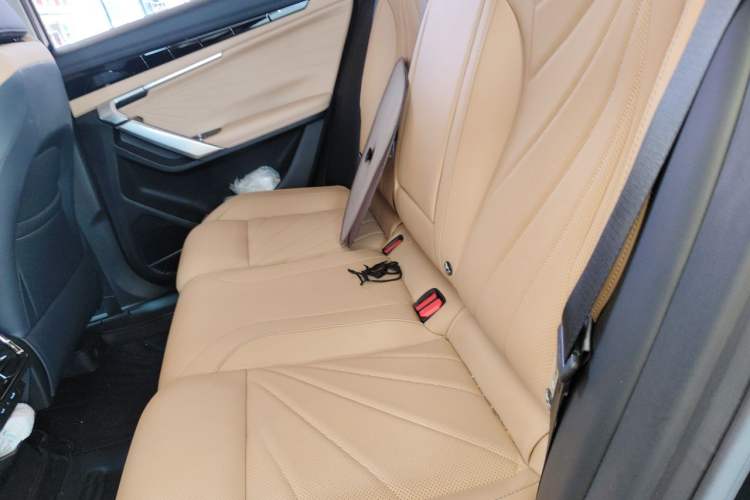Used Geely Auto FX11 2023 1.5TD DCT Prestige Edition Left Rear Seat