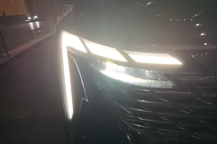 Used Geely Auto FX11 2023 1.5TD DCT Prestige Edition Right Front Headlight