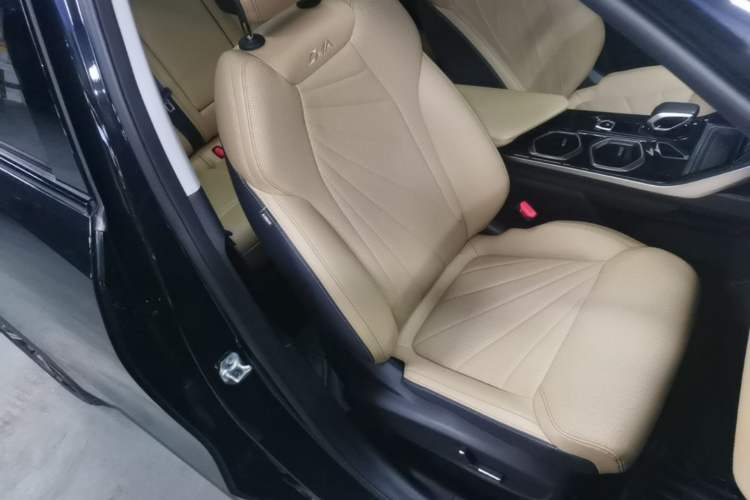 Used Geely Auto FX11 2023 2.0TD DCT Flagship Version Right Front Seat