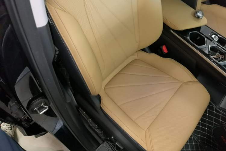 Used Geely Auto FX11 2023 1.5TD DCT Prestige Edition Right Front Seat
